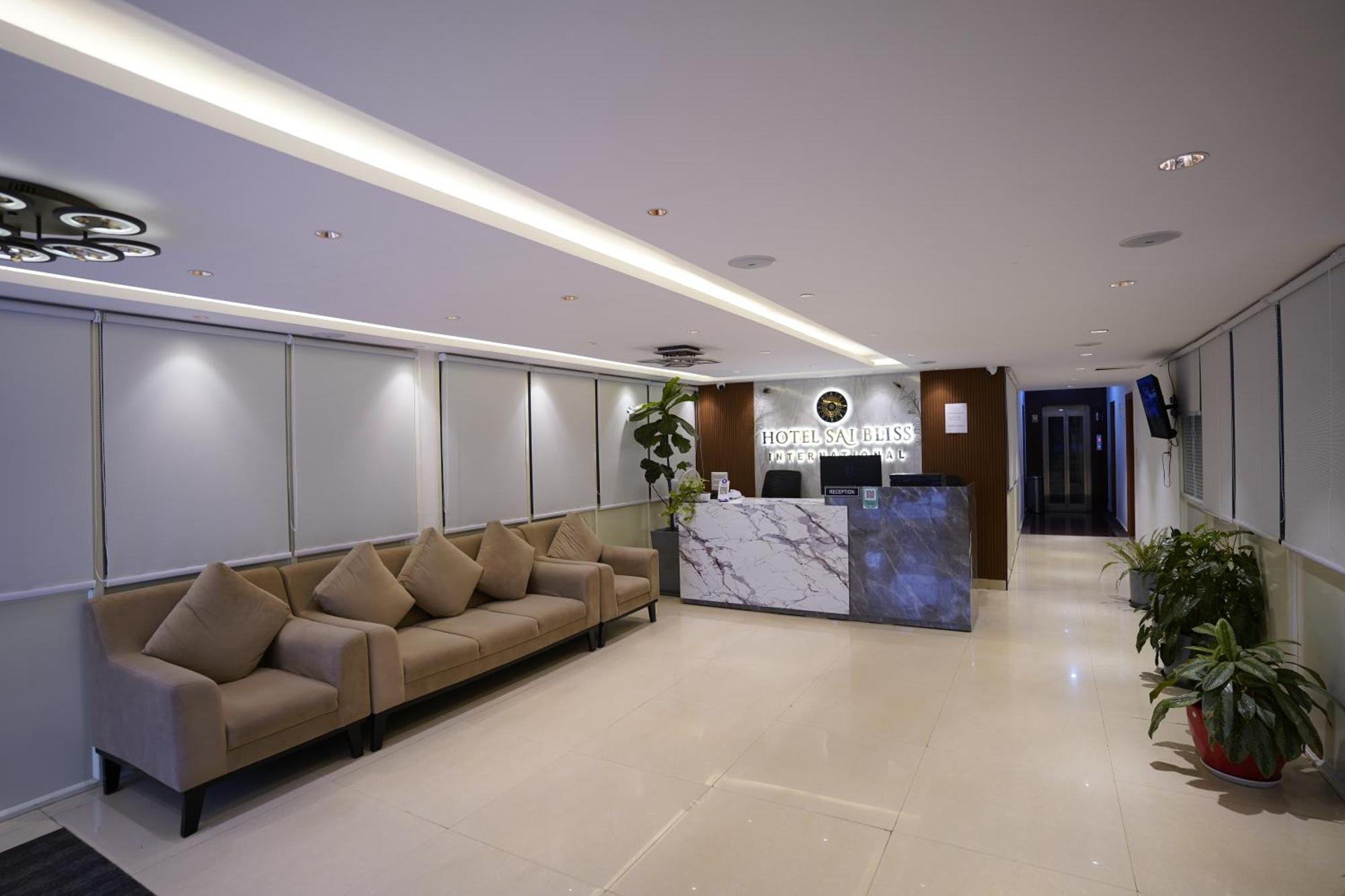 Sai Bliss Residency, Manyata Tech Park Hotel บังกาลอร์ ภายนอก รูปภาพ