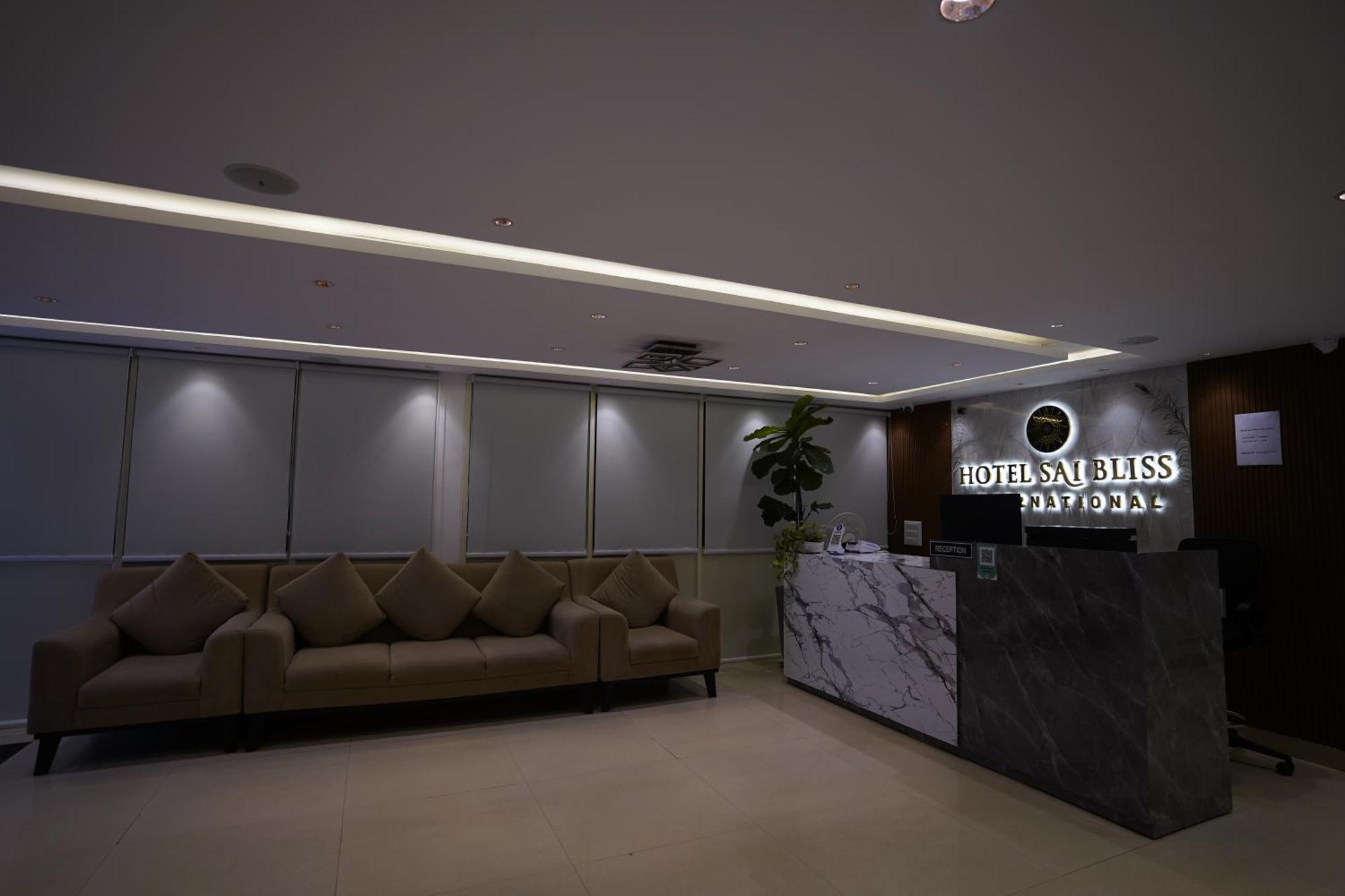 Sai Bliss Residency, Manyata Tech Park Hotel บังกาลอร์ ภายนอก รูปภาพ