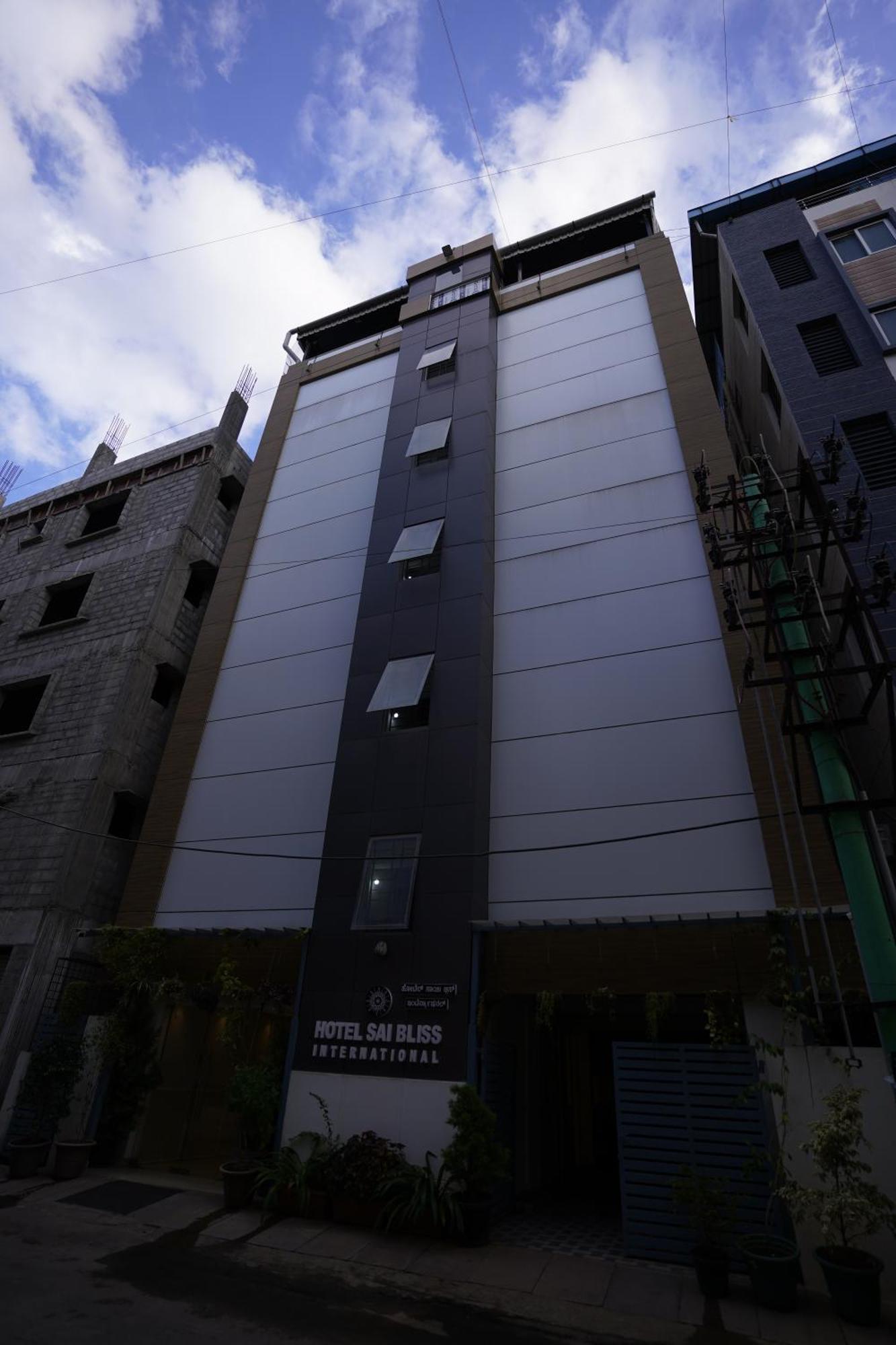 Sai Bliss Residency, Manyata Tech Park Hotel บังกาลอร์ ภายนอก รูปภาพ